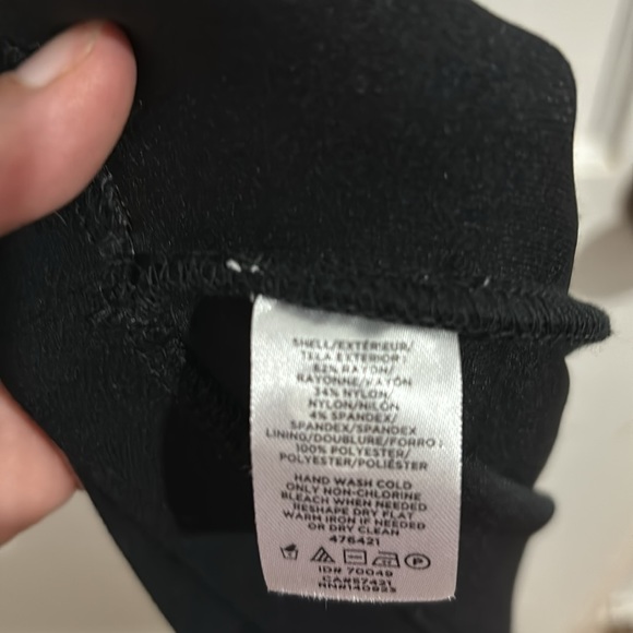 Black sleeveless a line loft plus dress in size 18 - Picture 7 of 7